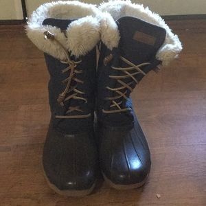 Good condition sperry boots girls size 5